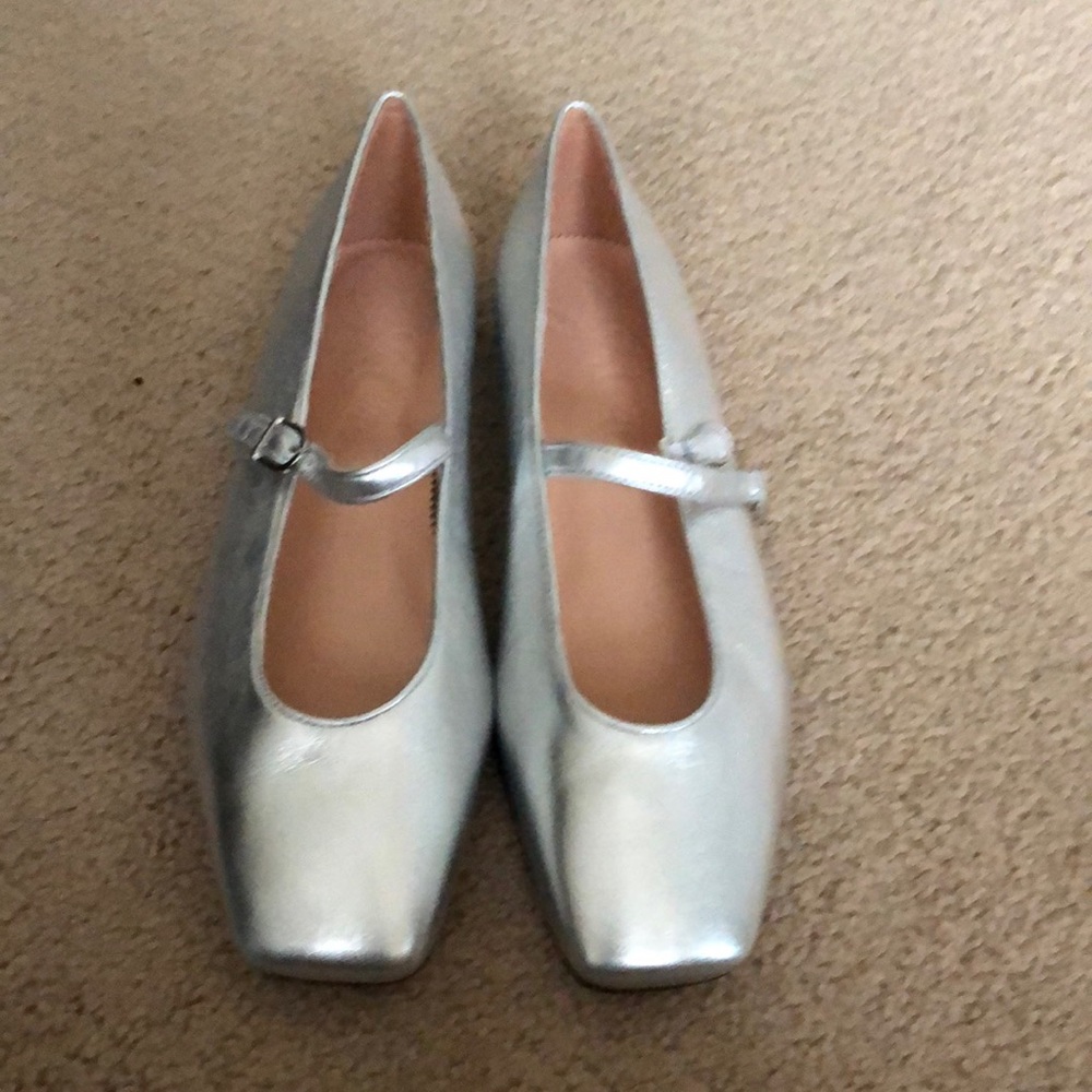 J. Crew silver Mary Jane size 8